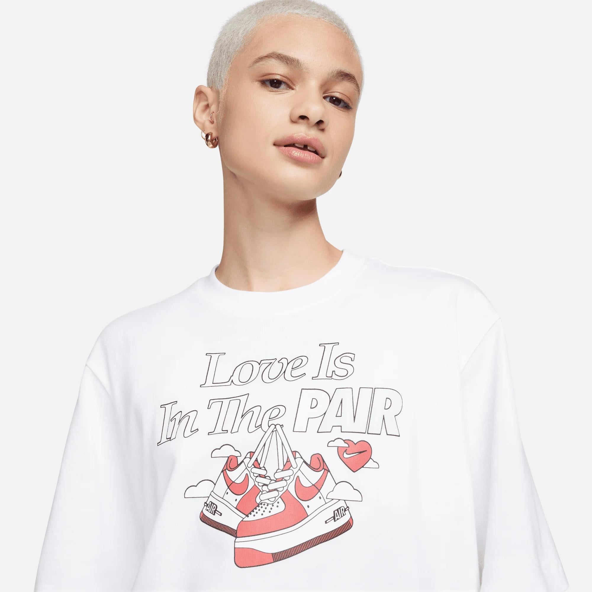 WOMEN'S T-SHIRT