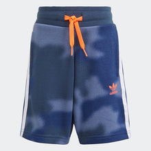 Laden Sie das Bild in den Galerie-Viewer, COMPLETO BIMBO CAMO PRINT SHORTS AND TEE