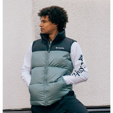 Carica l'immagine nel visualizzatore di Gallery, PIUMINO UOMO SMANICATO