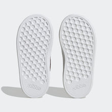 Carica l'immagine nel visualizzatore di Gallery, GRAND COURT MICKEY