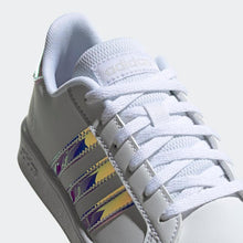 Laden Sie das Bild in den Galerie-Viewer, GRAND COURT K