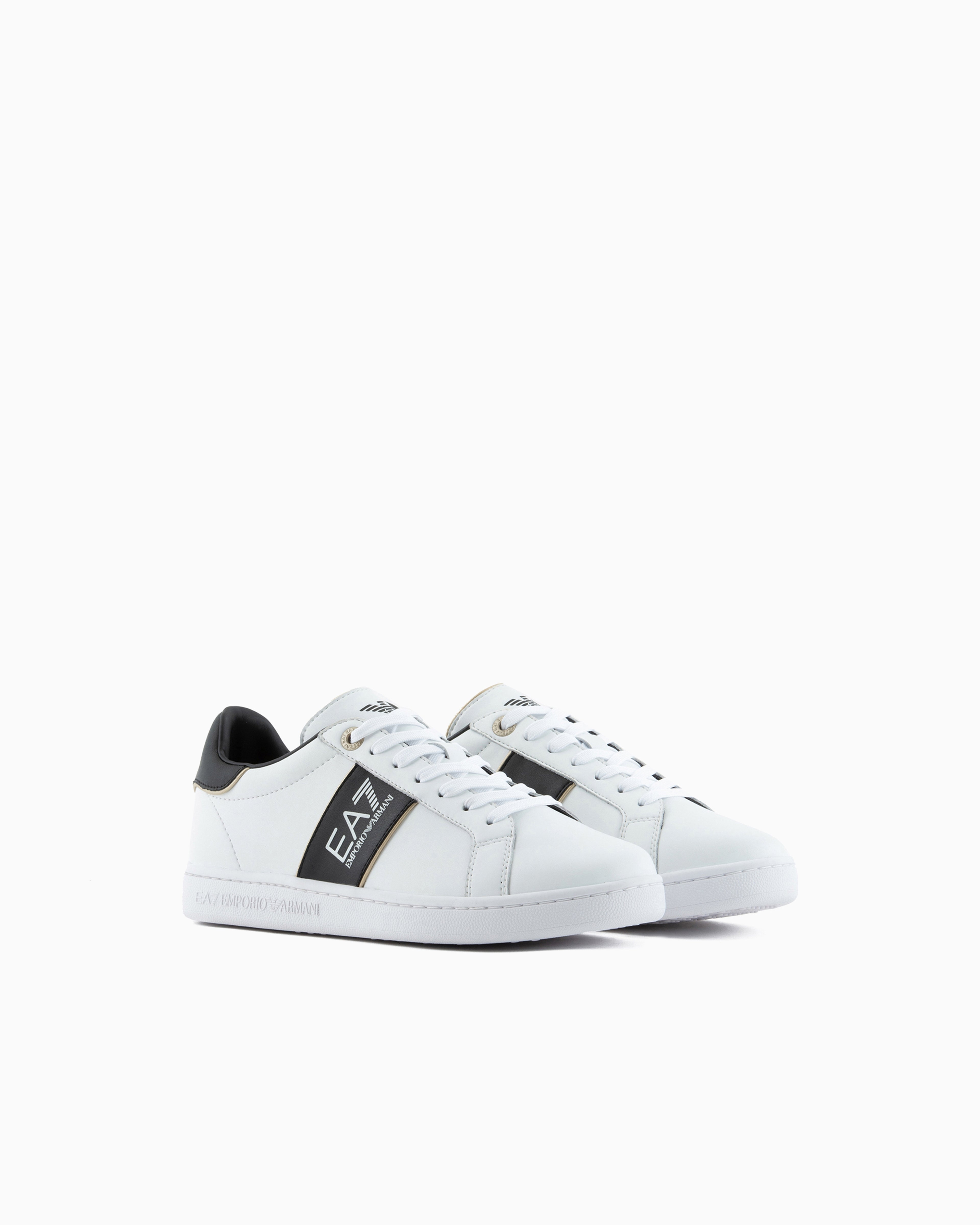 LEATHER SNEAKER