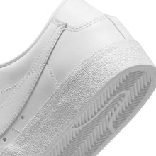 Cargar imagen en el visor de la galería, W BLAZER LOW 77
