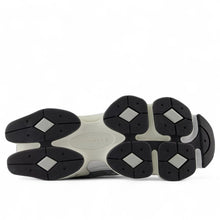 Laden Sie das Bild in den Galerie-Viewer, NEW BALANCE 9060