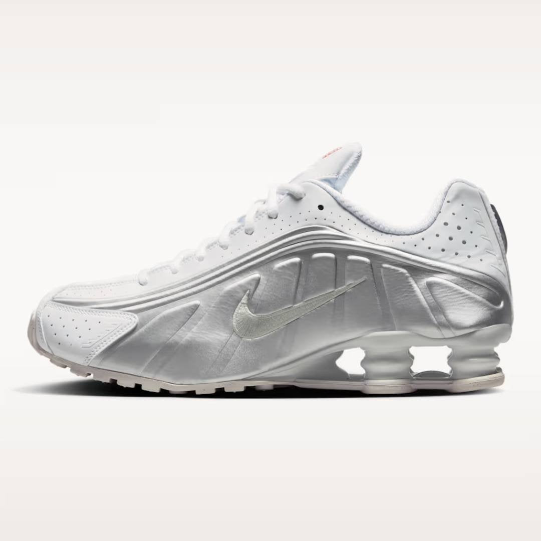 NIKE SHOX R4