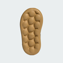 Carica l'immagine nel visualizzatore di Gallery, DROIDS Grand Court CF