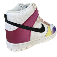Cargar imagen en el visor de la galería, WMNS DUNK HIGH