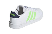 Laden Sie das Bild in den Galerie-Viewer, GRAND COURT