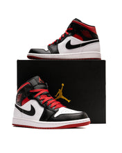 Load image into Gallery viewer, AIR JORDAN 1 MID