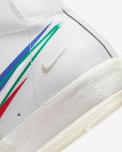 Carica l'immagine nel visualizzatore di Gallery, NIKE BLAZER MID'77