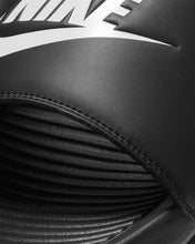 Laden Sie das Bild in den Galerie-Viewer, NIKE VICTORI ONE SLIDE CIABATTA UOMO