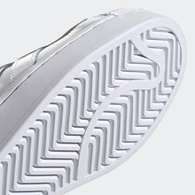 Laden Sie das Bild in den Galerie-Viewer, SUPERSTAR BOLD W