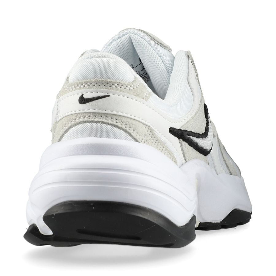 W NIKE AL8