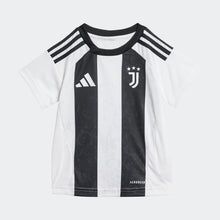 Laden Sie das Bild in den Galerie-Viewer, COMPLETINO INFANT JUVE