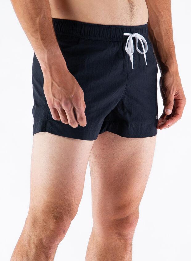 Beachshort boxer mare