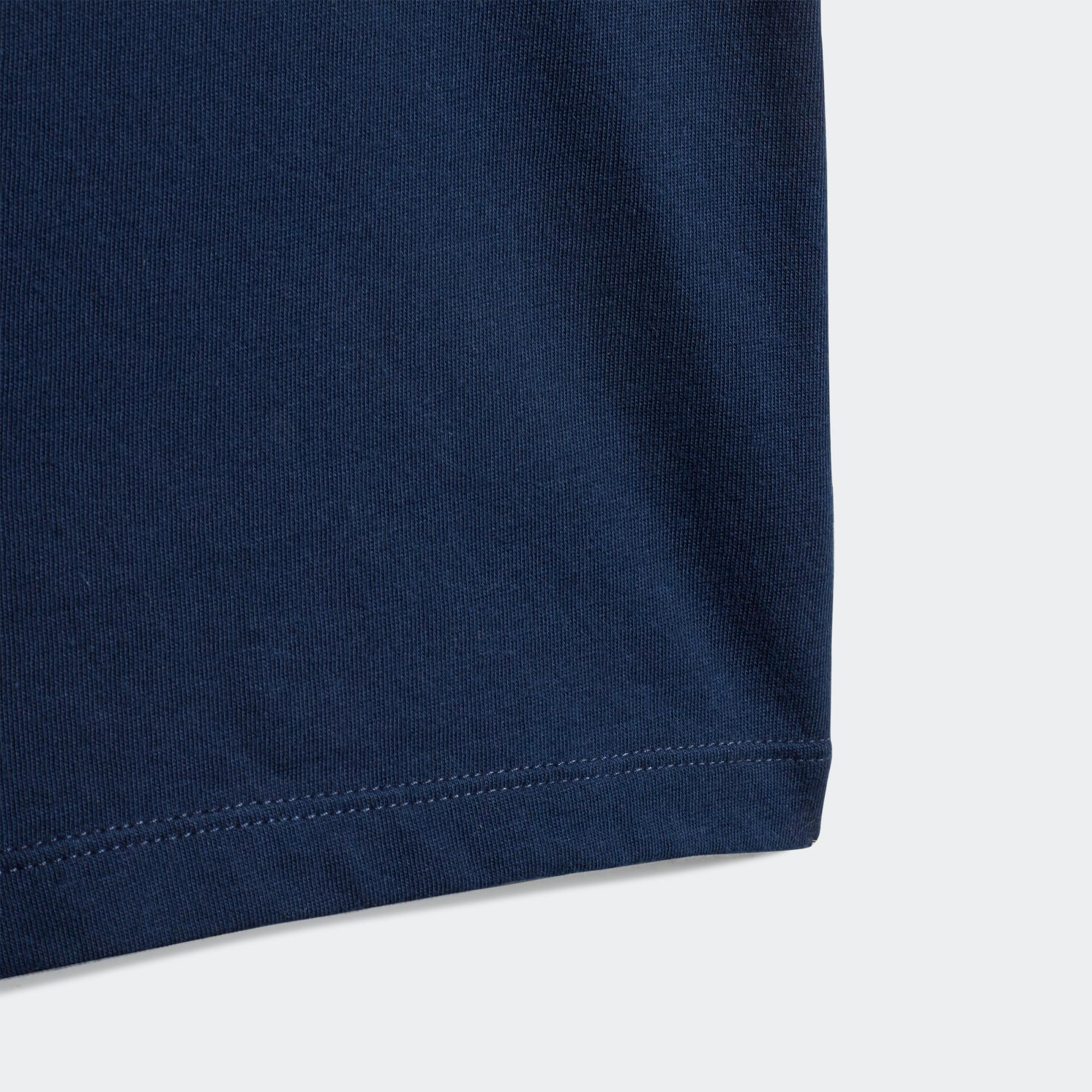 trefoil tee