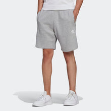 Laden Sie das Bild in den Galerie-Viewer, SHORT UOMO LOUNGEWEAR TREFOIL ESSENTIALS
