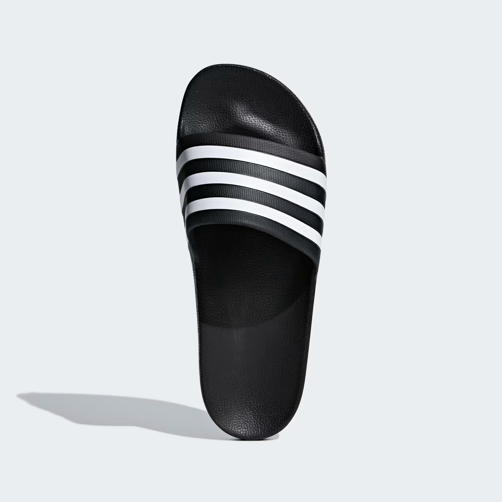 ADILETTE AQUA 