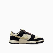 Laden Sie das Bild in den Galerie-Viewer, NIKE DUNK LOW LX
