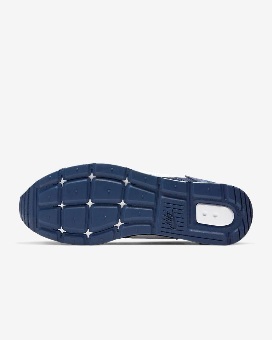 NIKE VENTURE RUNNER - Azzollino