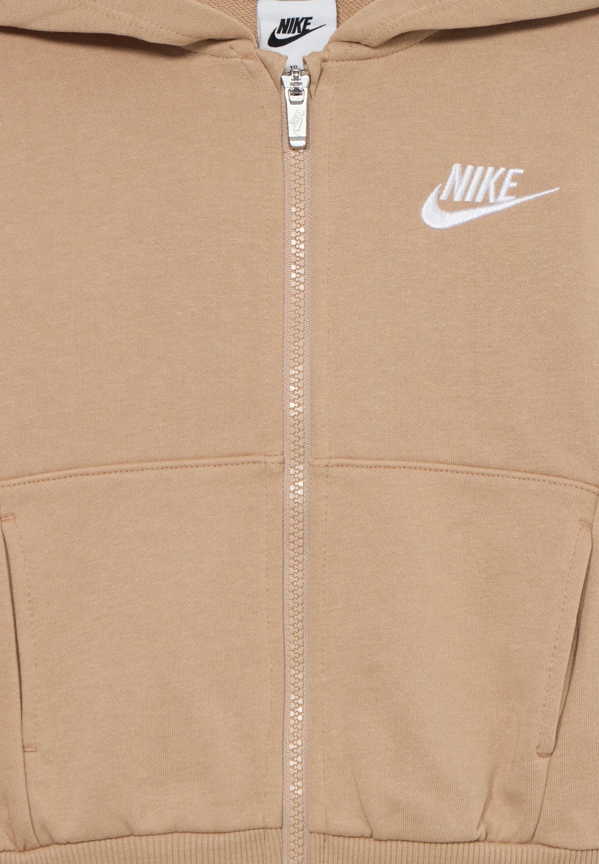 TUTA NIKE JUNIOR