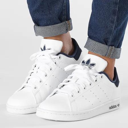 STAN SMITH J