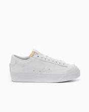 Laden Sie das Bild in den Galerie-Viewer, NIKE BLAZER LOW
