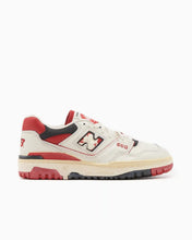Laden Sie das Bild in den Galerie-Viewer, NEW BALANCE 550
