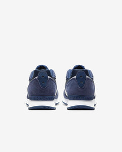 NIKE VENTURE RUNNER