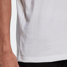 Carica l&#39;immagine nel visualizzatore di Gallery, TREFOIL T-SHIRT
