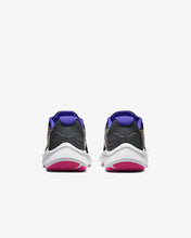 Load image into Gallery viewer, NIKE STAR RUNNER 3 SE (GS)
