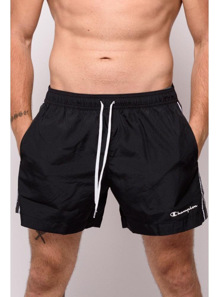 Beachshort boxer mare