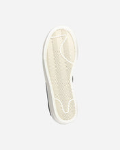 Cargar imagen en el visor de la galería, NIKE BLAZER LOW
