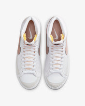 Carica l&#39;immagine nel visualizzatore di Gallery, NIKE BLAZER MID
