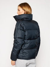 Laden Sie das Bild in den Galerie-Viewer, PIUMINO DONNA
