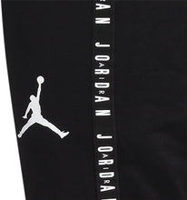 Laden Sie das Bild in den Galerie-Viewer, TUTA JUNIOR JORDAN
