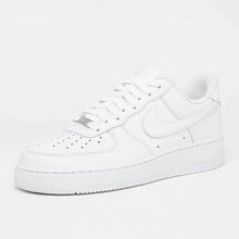 Cargar imagen en el visor de la galería, NIKE AIR FORCE 1 &#39;07
