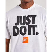 Cargar imagen en el visor de la galería, T-SHIRT NIKE UOMO
