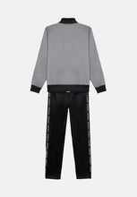 Cargar imagen en el visor de la galería, TUTA JUNIOR JORDAN
