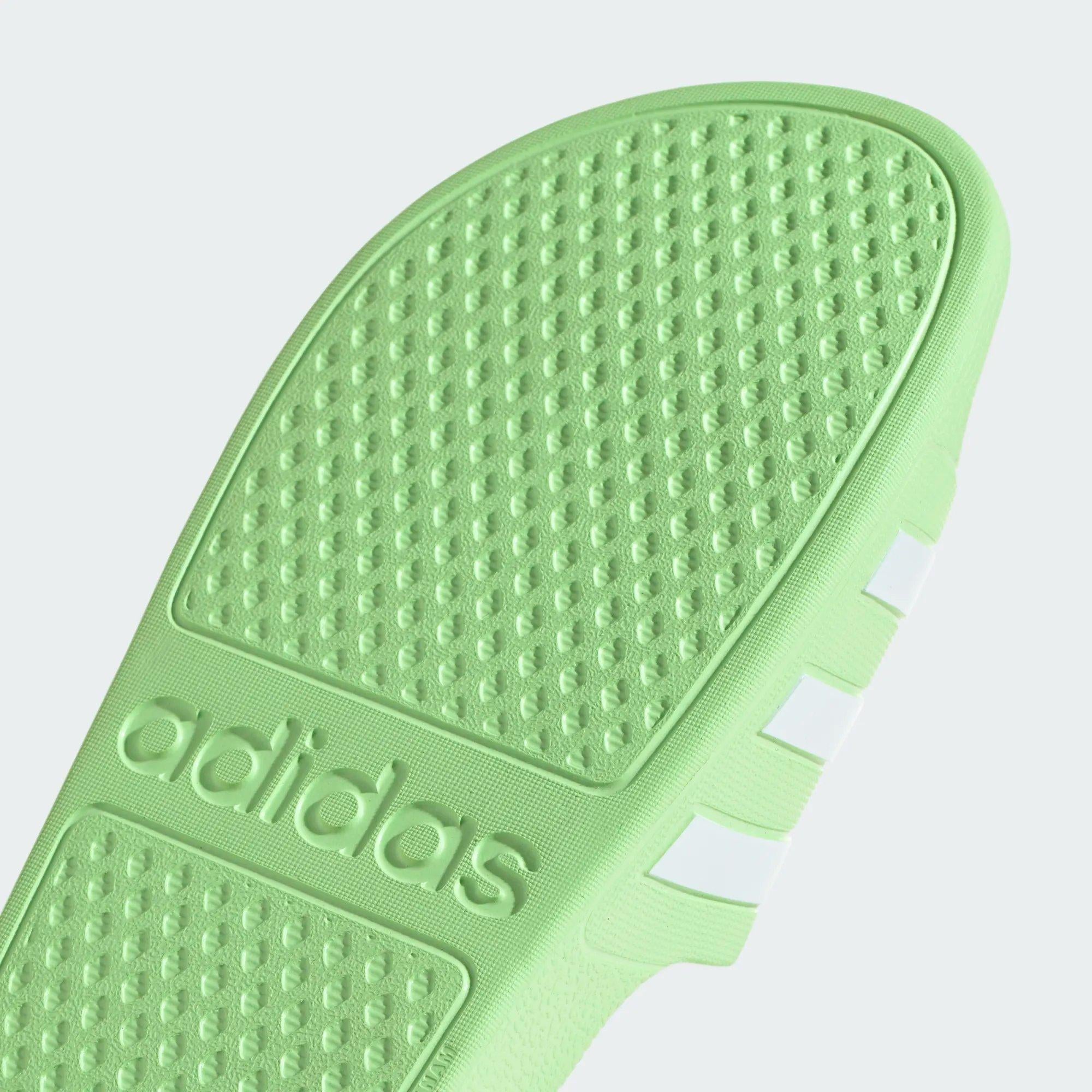 ADILETTE AQUA 
