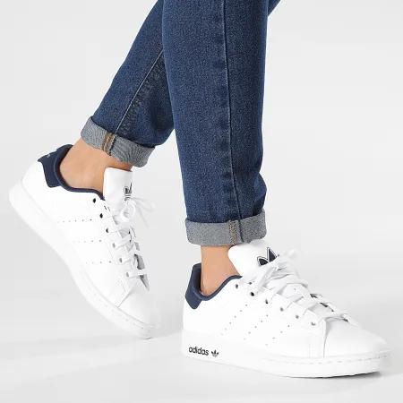 STAN SMITH J