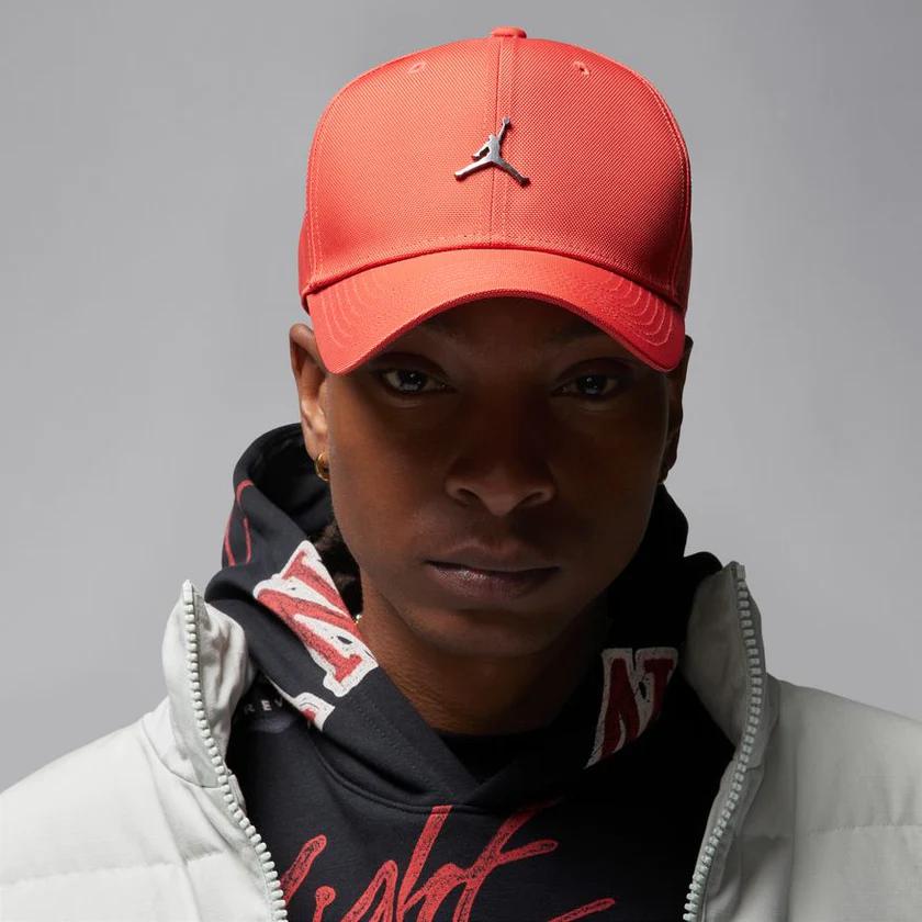 CAPPELLO CON VISIERA JORDAN