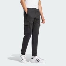 Carica l&#39;immagine nel visualizzatore di Gallery, PANTALONI TREFOIL ESSENTIALS CARGO
