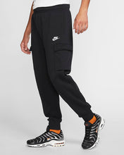 Carica l&#39;immagine nel visualizzatore di Gallery, M NSW CLUB PANT CARGO BB PANTALONE UOMO

