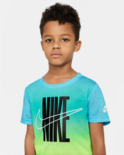 Charger l&#39;image dans la galerie, T-SHIRT JUNIOR NIKE GRADIENT AOP
