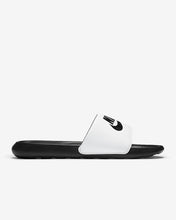 Charger l&#39;image dans la galerie, NIKE VICTORI ONE SLIDE CIABATTA
