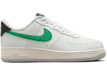 Load image into Gallery viewer, AIR FORCE 1 &#39; 07
