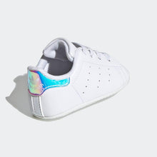 Carica l&#39;immagine nel visualizzatore di Gallery, STAN SMITH CRIB INFANT
