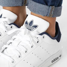 Cargar imagen en el visor de la galería, STAN SMITH J
