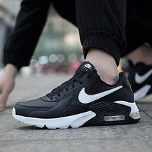 Laden Sie das Bild in den Galerie-Viewer, NIKE AIR MAX EXCEE LEATHER
